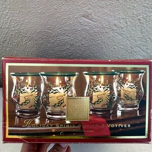 Holiday Spirit Votive Candle Set